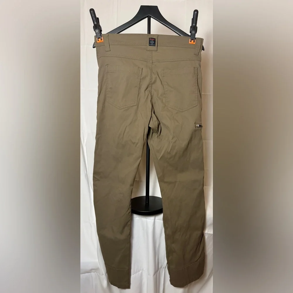 Wrangler Men’s ATG Synthetic Straight Utility Pants - Picture 2 of 2